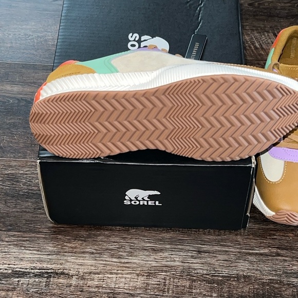 NWT Sorel Ona™ Blvd Classic WP Sneakers - Green and Brown - Picture 5 of 6